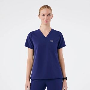Figs Catarina One Pocket Top